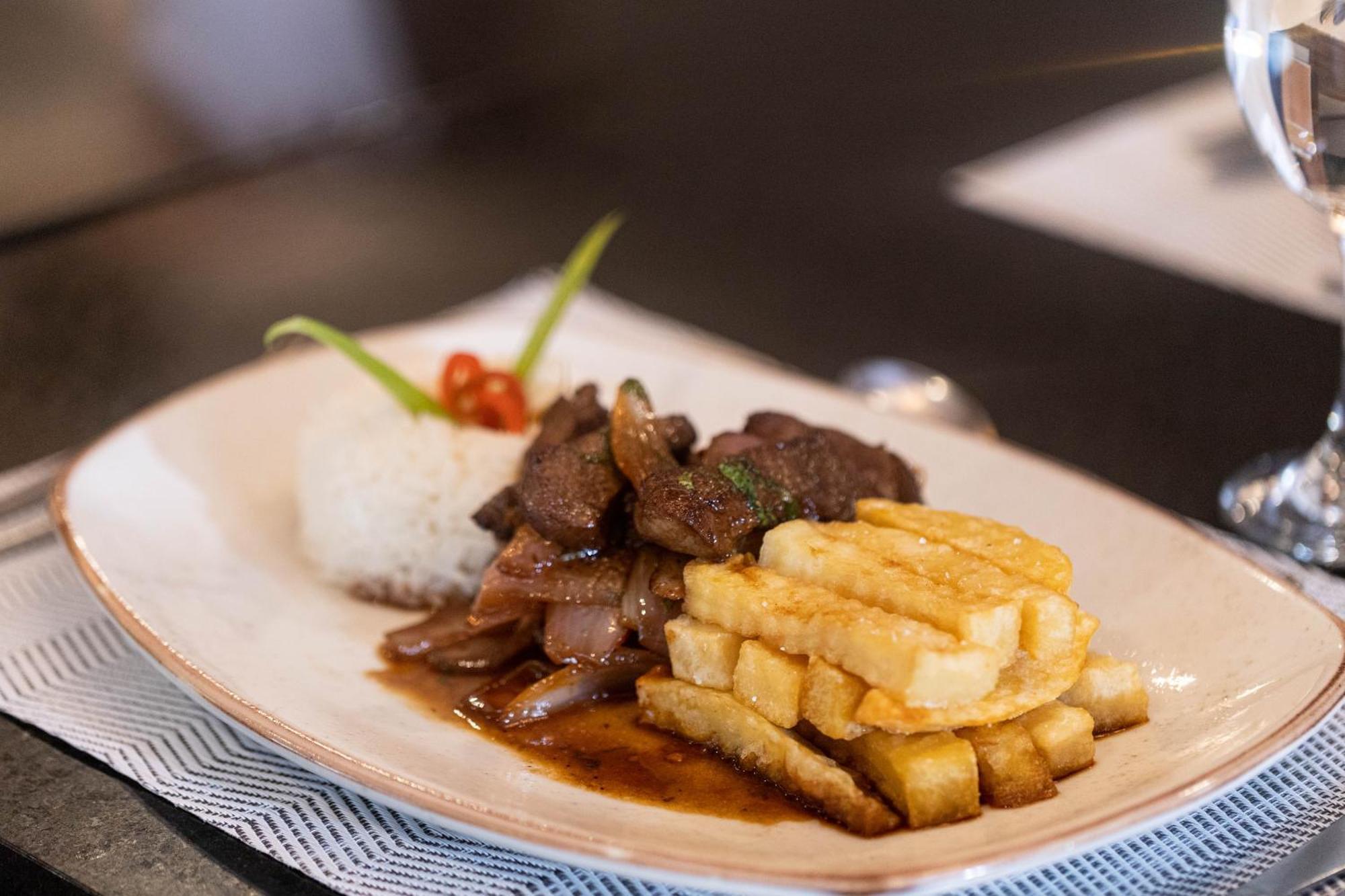 Dm Hoteles Tacna Ngoại thất bức ảnh